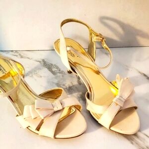 New Unforgettable MOMENTS IVORY HEELS WITH DOUBLE BOW S 6